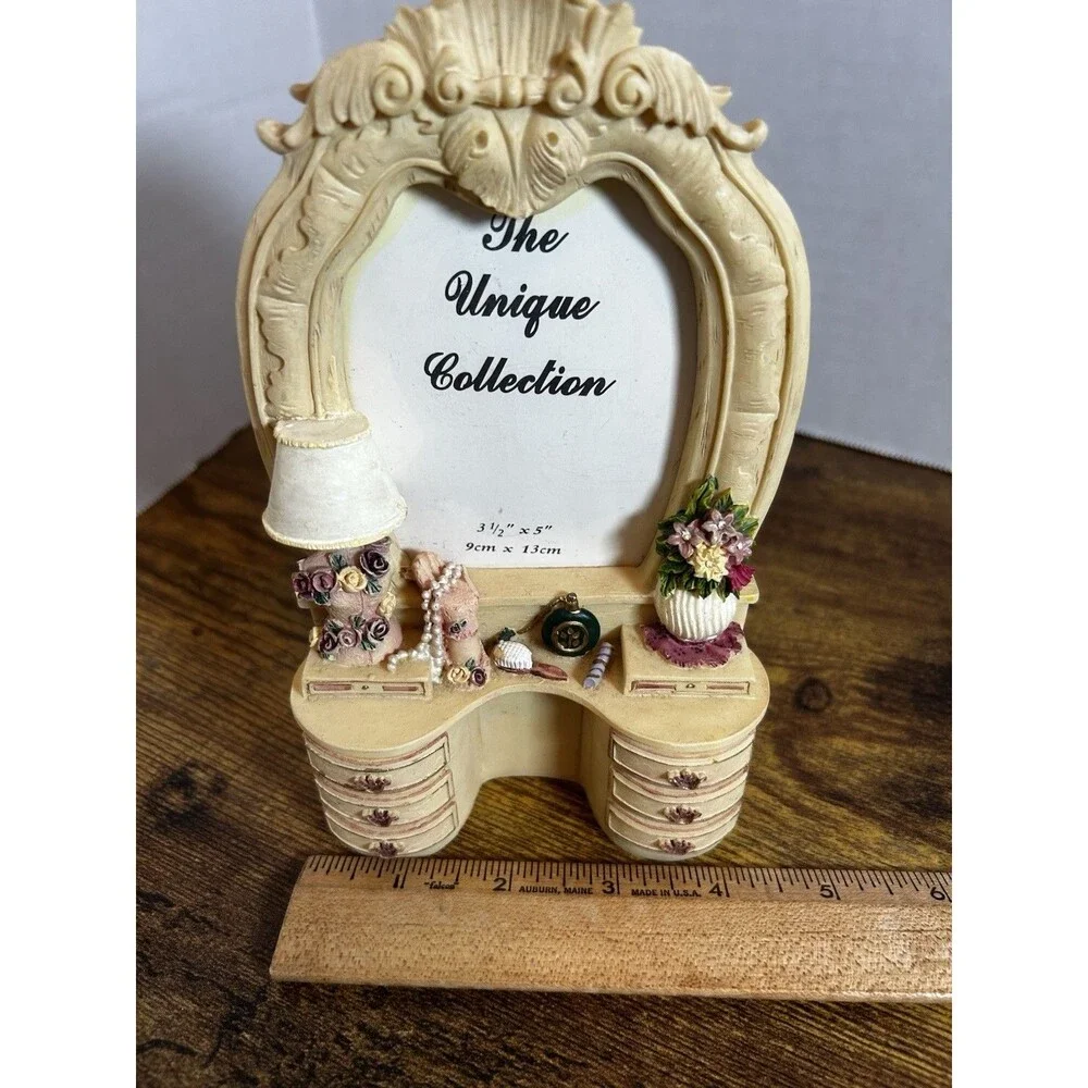 Vintage Victorian Vanity Dressing Table Photo Frame Miniature Decor Pink Floral